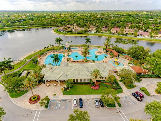 1877 Aspen Ln, Weston, FL 33327