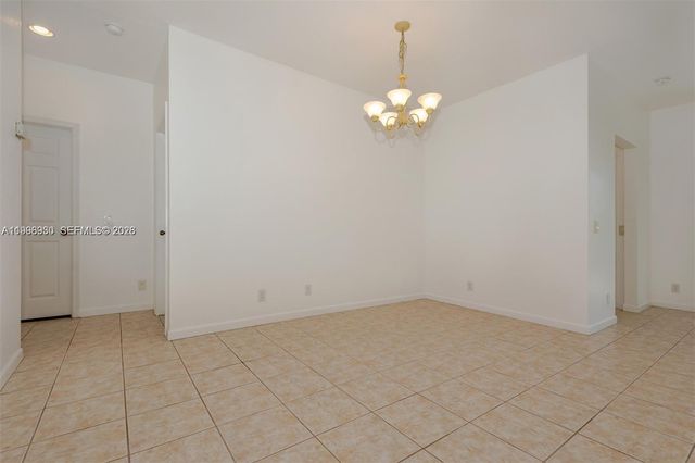 1877 Aspen Ln, Weston, FL 33327