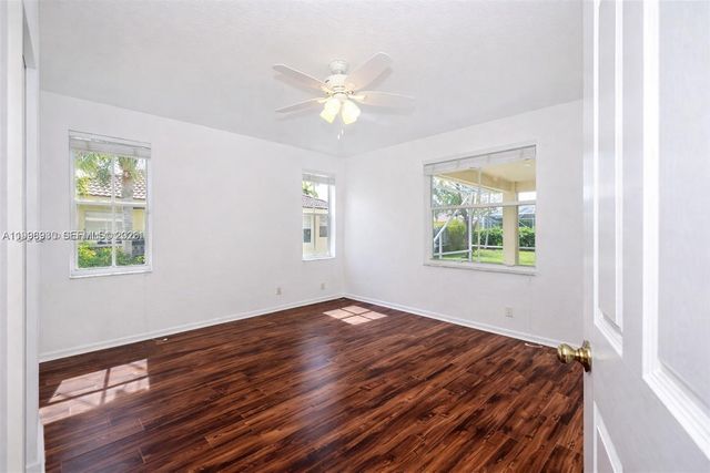 1877 Aspen Ln, Weston, FL 33327