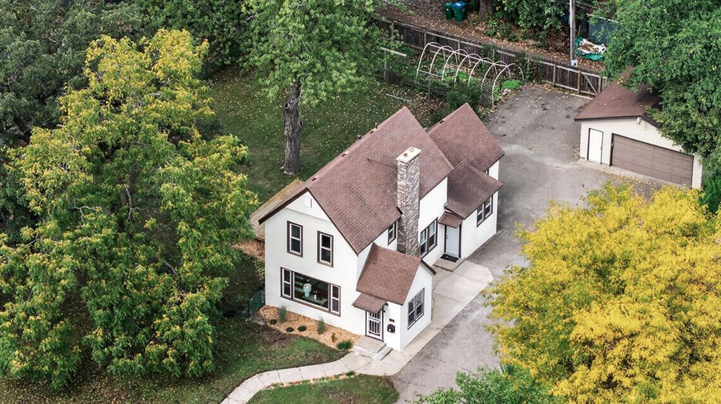 7418 Edgebrook Drive, Saint Louis Park, MN 55426 — exterior