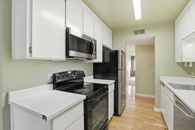 305 Tradewinds Drive 5, San Jose, CA 95123