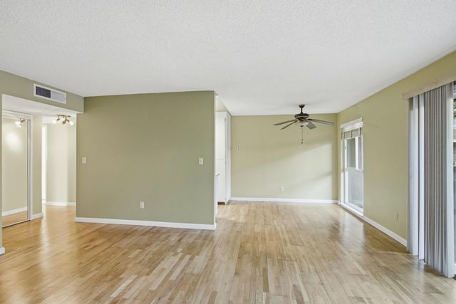 305 Tradewinds Drive 5, San Jose, CA 95123