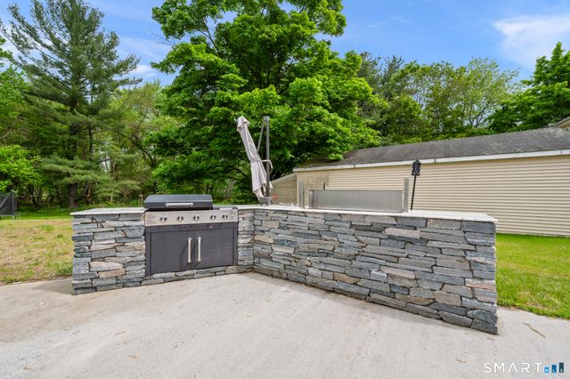 5 First Street, East Windsor, CT 06088