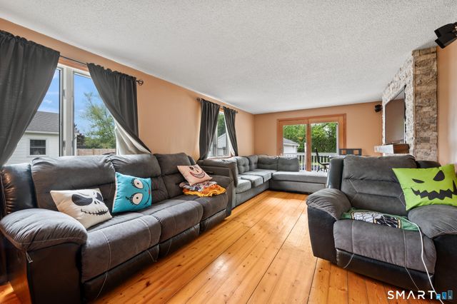 5 First Street, East Windsor, CT 06088
