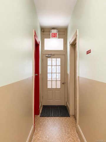 148 N 9th Street, Brooklyn, NY 11249