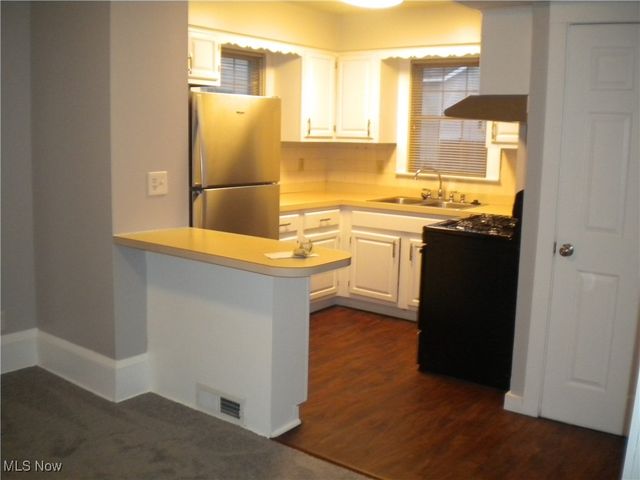 553 Princeton Avenue, Barberton, OH 44203