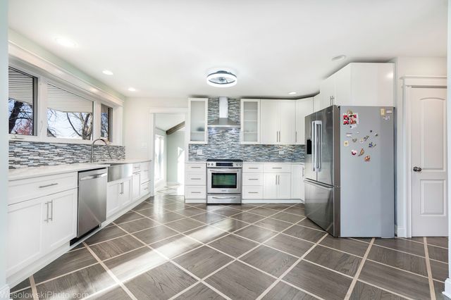 2729 Park Street, Franklin Park, IL 60131