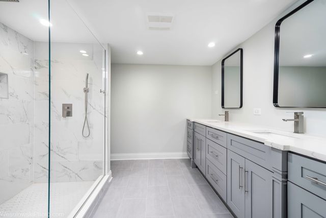 2729 Park Street, Franklin Park, IL 60131