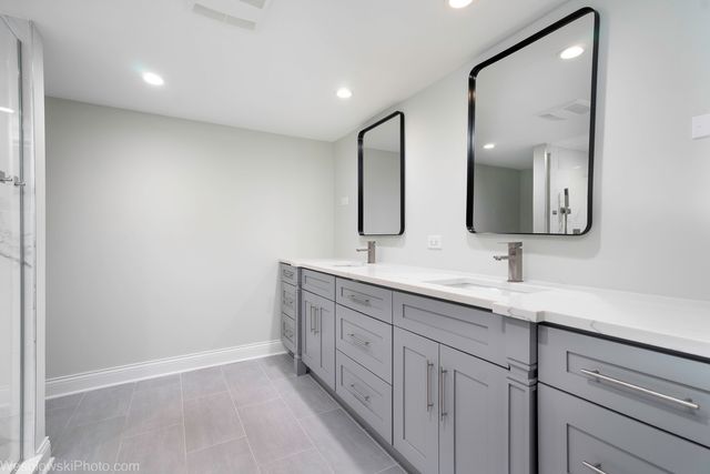 2729 Park Street, Franklin Park, IL 60131