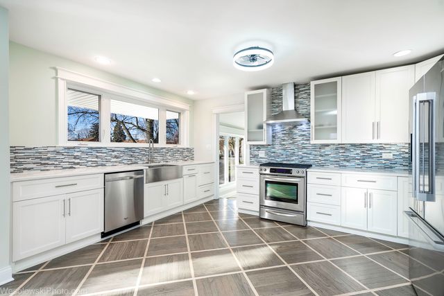 2729 Park Street, Franklin Park, IL 60131