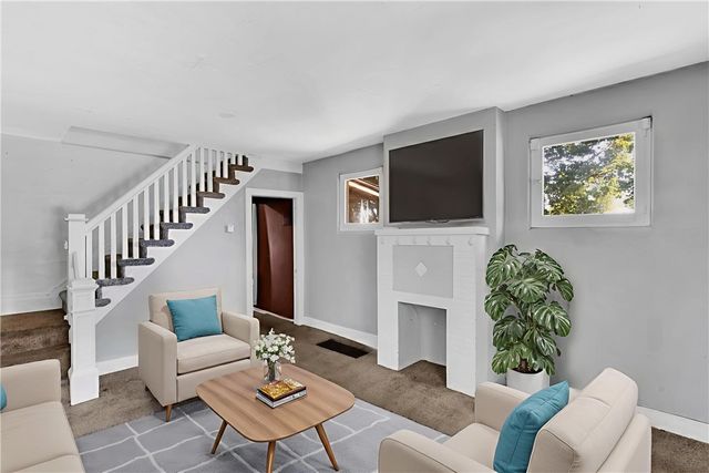 1505 Raymond Ave, Latrobe, PA 15650