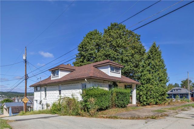 1505 Raymond Ave, Latrobe, PA 15650