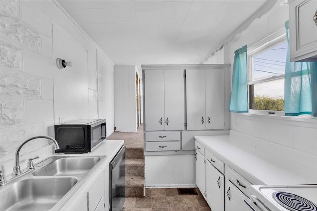 1505 Raymond Ave, Latrobe, PA 15650