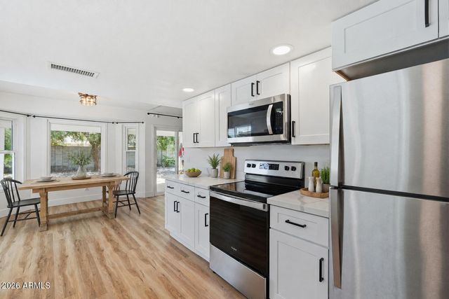 3705 E FORGE Circle, Mesa, AZ 85206