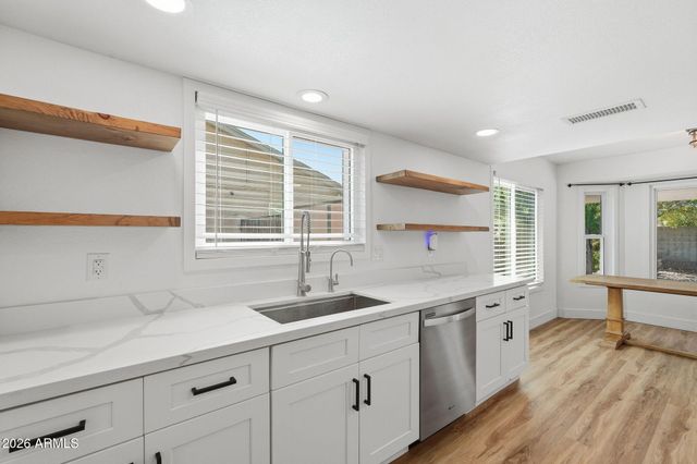 3705 E FORGE Circle, Mesa, AZ 85206