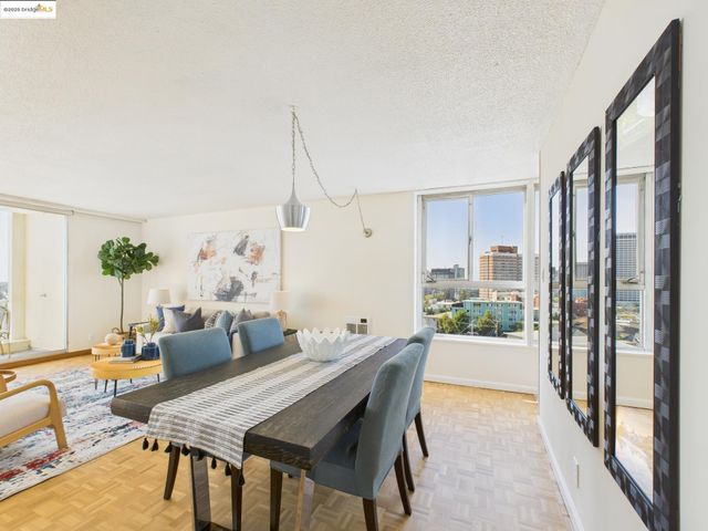 320 Lee St 1002, Oakland, CA 94610