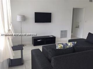 250 S Shore Dr 5, Miami Beach, FL 33141