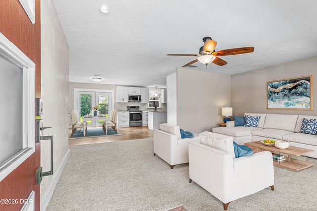 1971 Menger Circle, South Daytona, FL 32119