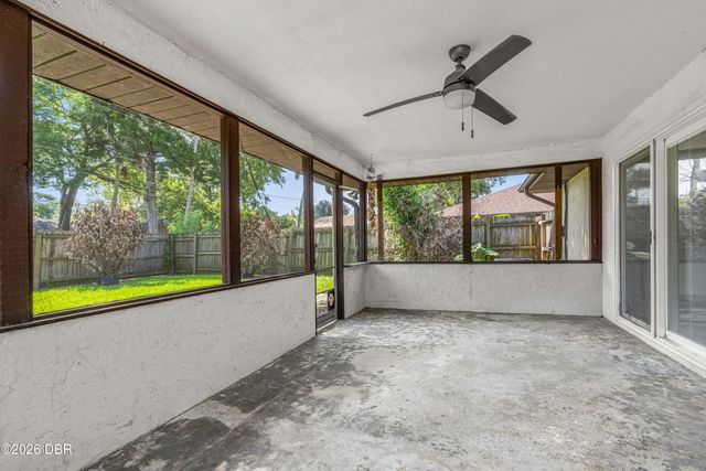 1971 Menger Circle, South Daytona, FL 32119