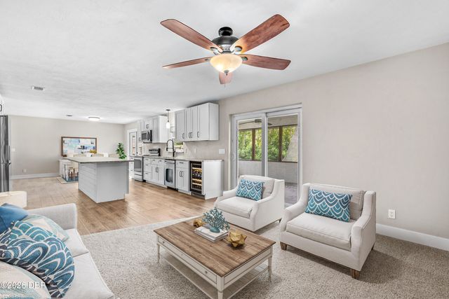 1971 Menger Circle, South Daytona, FL 32119