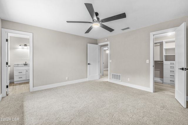 1971 Menger Circle, South Daytona, FL 32119