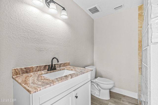 1971 Menger Circle, South Daytona, FL 32119