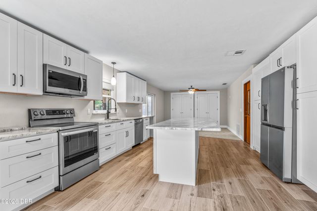 1971 Menger Circle, South Daytona, FL 32119
