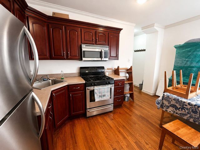 124 32nd Street, Brooklyn, NY 11232