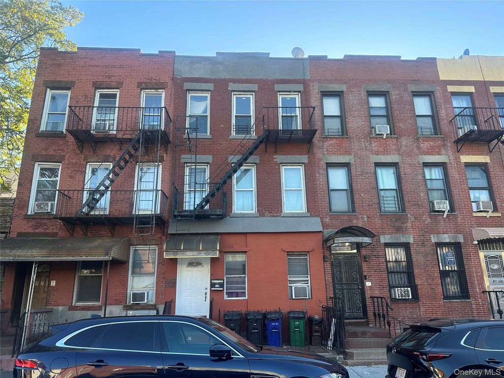 124 32nd Street, Brooklyn, NY 11232