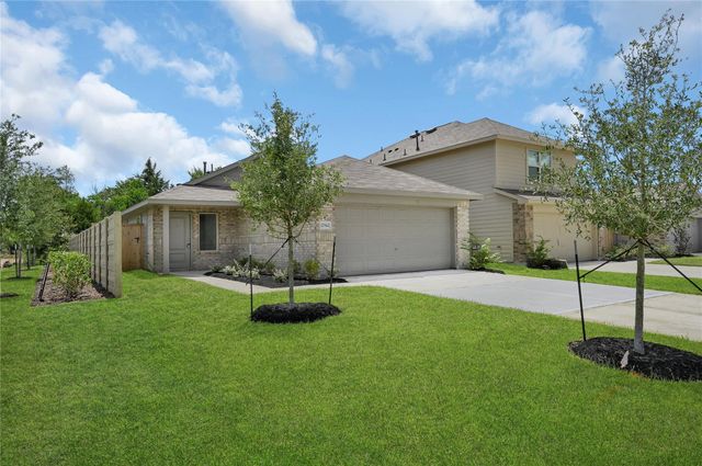 17942 Becker Landing Drive, Hockley, TX 77447