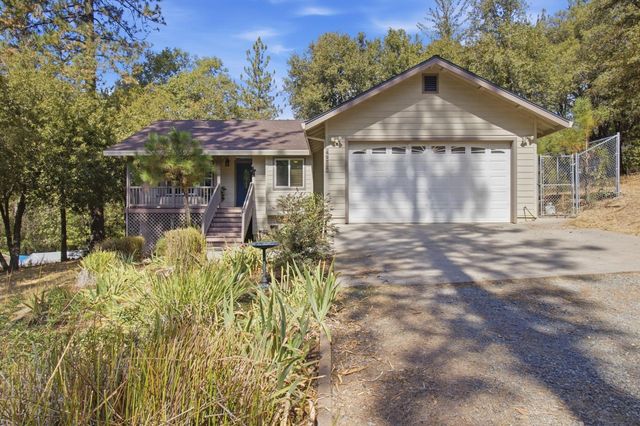 4971 Atlas Ln, Garden Valley, CA 95633
