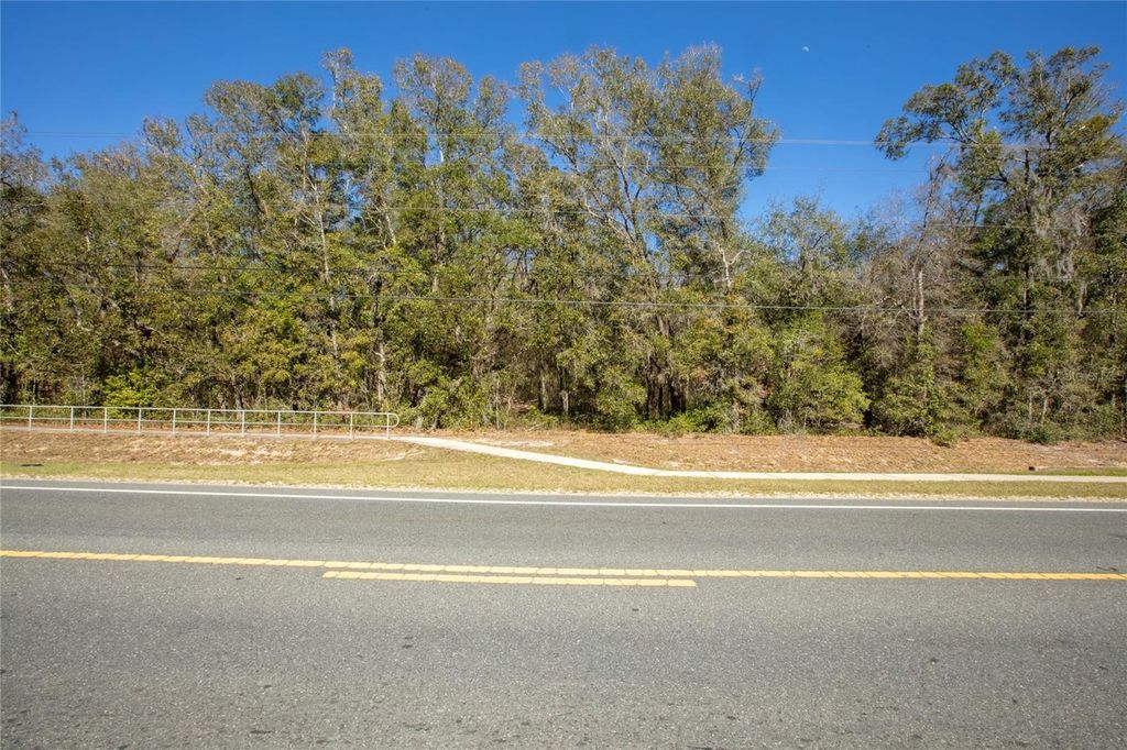 Image 8 of property listing at 0 SR-100, Keystone Heights, FL 32656