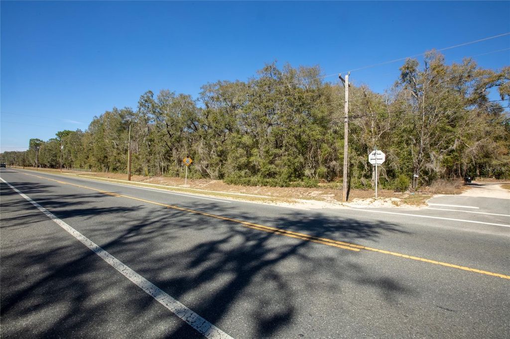 Image 9 of property listing at 0 SR-100, Keystone Heights, FL 32656