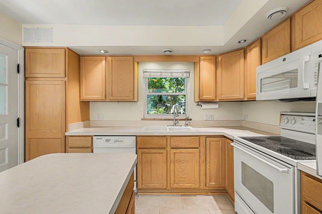 93 N Harding Road, Columbus, OH 43209