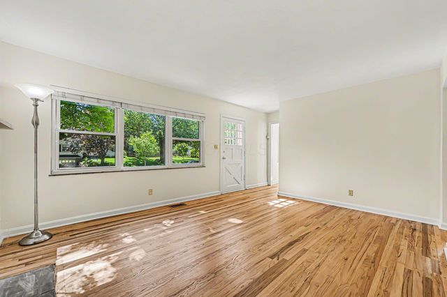 93 N Harding Road, Columbus, OH 43209