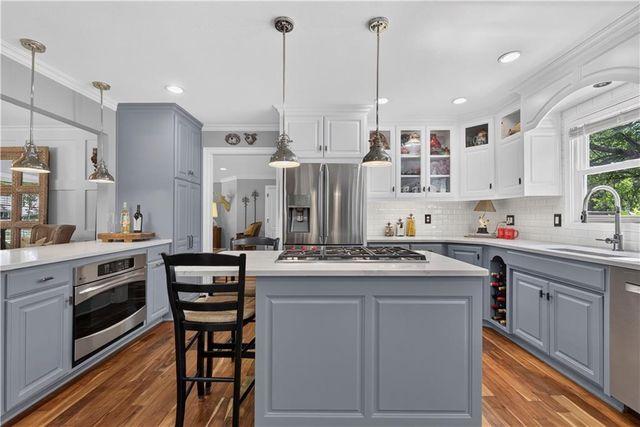 12816 Sagamore Road, Leawood, KS 66209