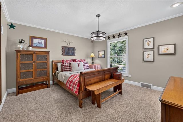 12816 Sagamore Road, Leawood, KS 66209