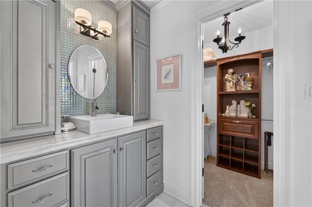 12816 Sagamore Road, Leawood, KS 66209