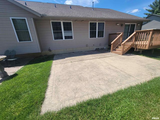 618 MICKEL Parkway, Washington, IL 61571