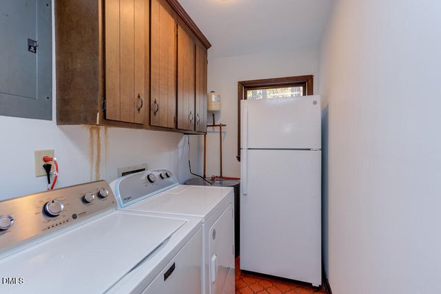 2428 Sedgefield Drive, Chapel Hill, NC 27514