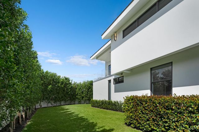 4444 Washington Road, Palm Beach, FL 33480