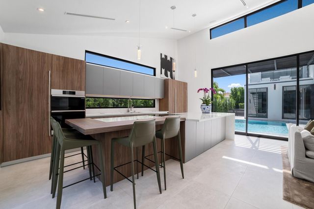 4444 Washington Road, Palm Beach, FL 33480