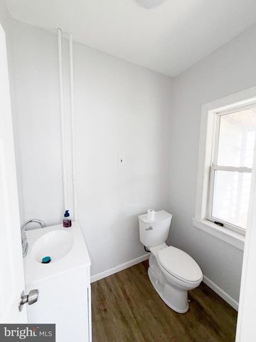434 W 3RD ST, Mount Carmel, PA 17851