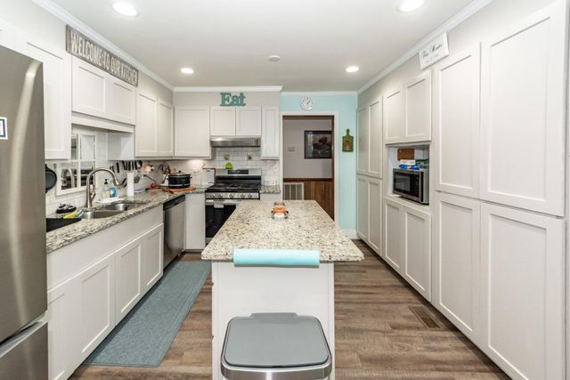 113 Tunnel Road, Summerville, SC 29483
