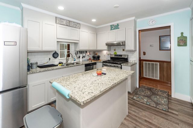 113 Tunnel Road, Summerville, SC 29483