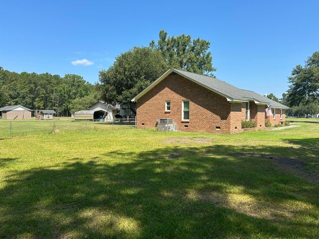 113 Tunnel Road, Summerville, SC 29483