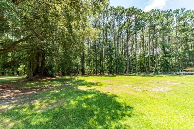 113 Tunnel Road, Summerville, SC 29483