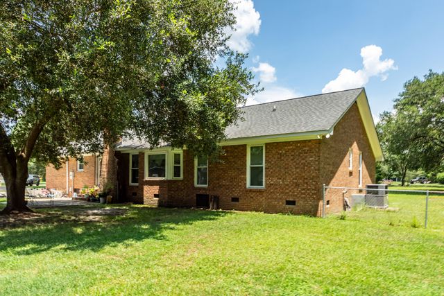 113 Tunnel Road, Summerville, SC 29483