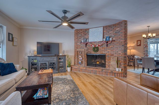 5822 Hamilton Drive, Evansville, IN 47711