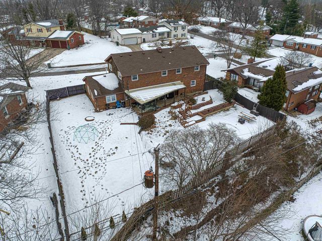 5822 Hamilton Drive, Evansville, IN 47711